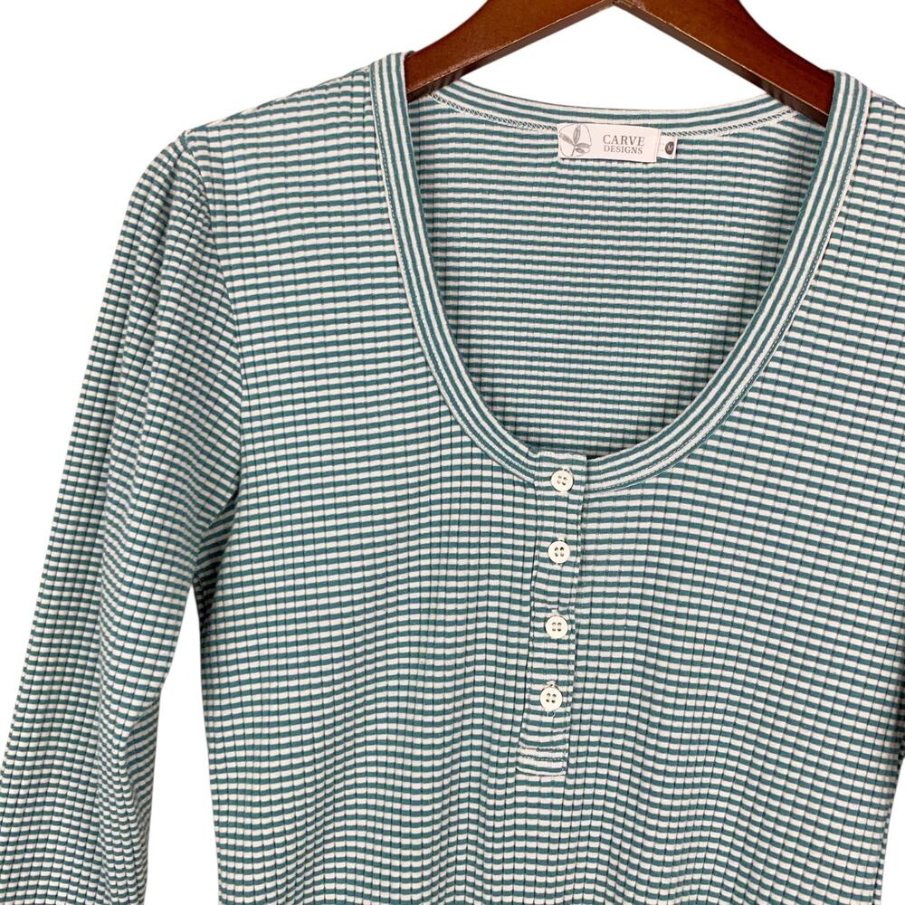 Carve Designs Long Sleeve Top Green White Stripe Ribbed Knit Women's M - Flaw - Picture 3 of 7